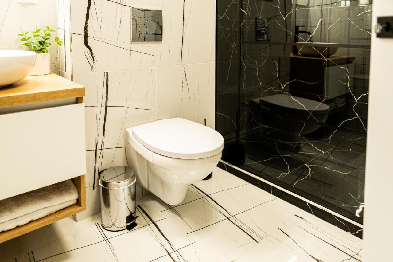 Majo Aparthotel Cluj-Napoca Exteriör bild