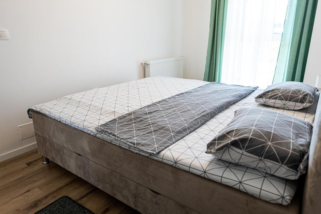 Majo Aparthotel Cluj-Napoca Exteriör bild