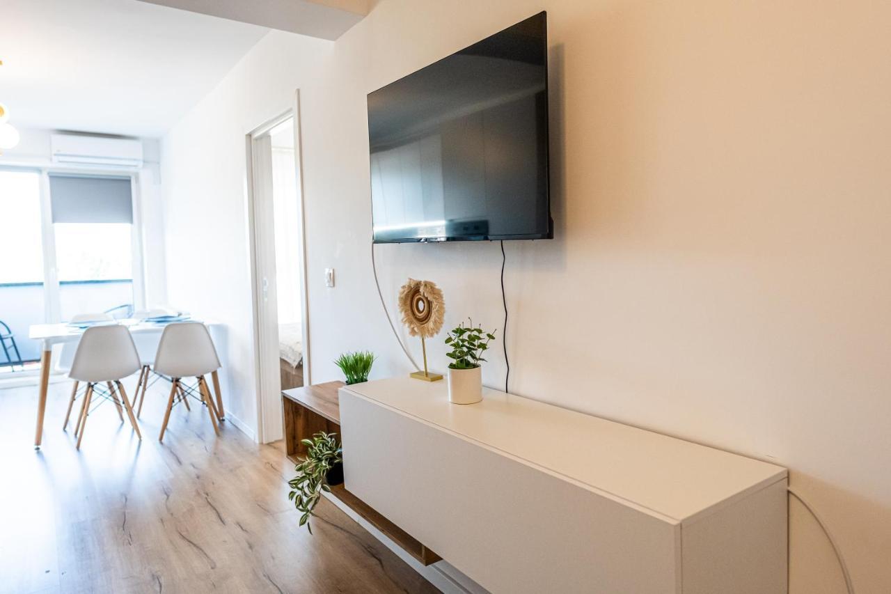 Majo Aparthotel Cluj-Napoca Exteriör bild