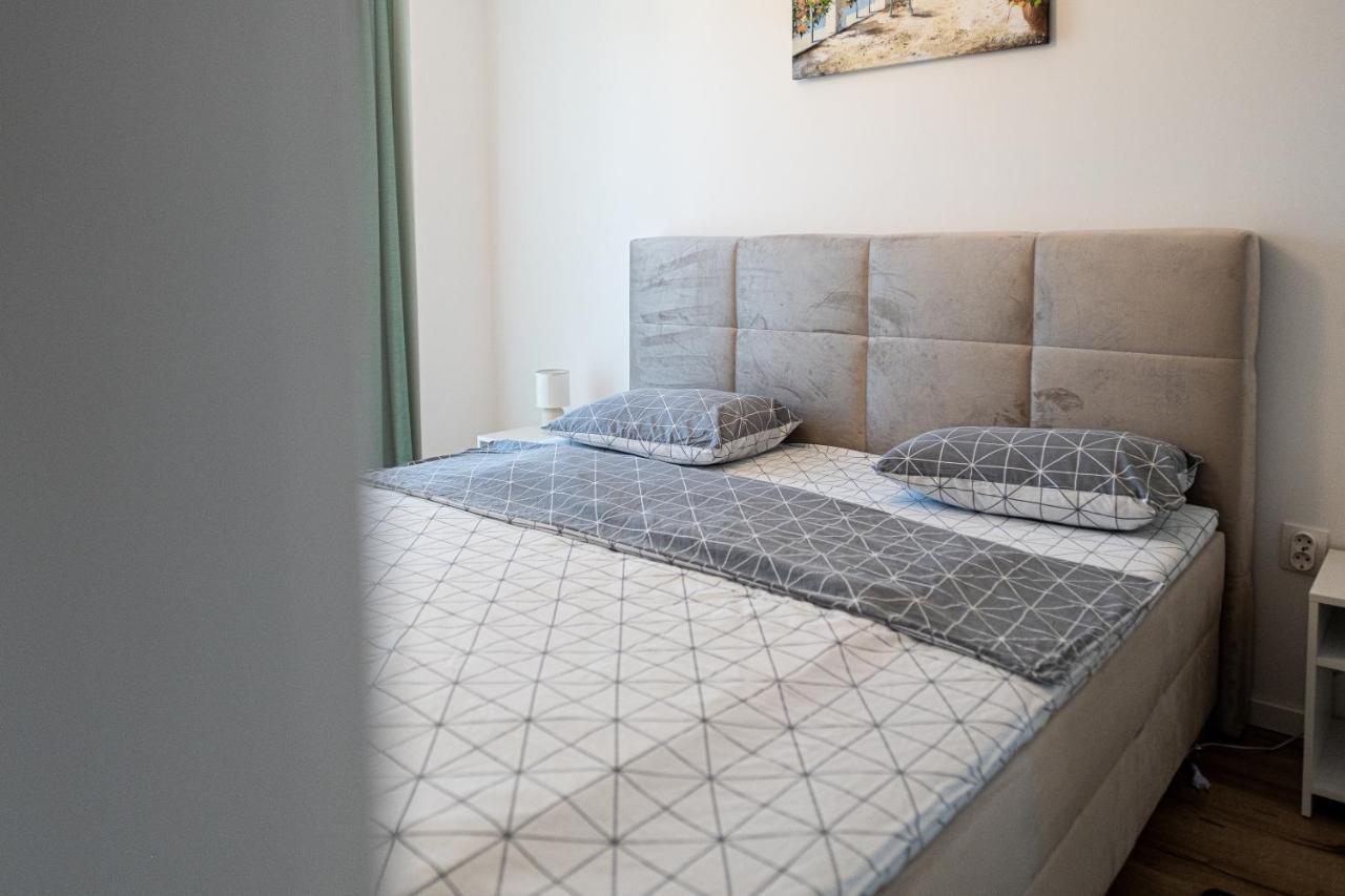Majo Aparthotel Cluj-Napoca Exteriör bild